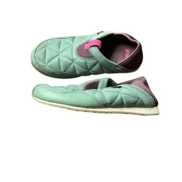 Teva Ember Moccasins Slip on Girls Shoes Kids shoes slip on shoes Size 4 - Picture 4 of 8